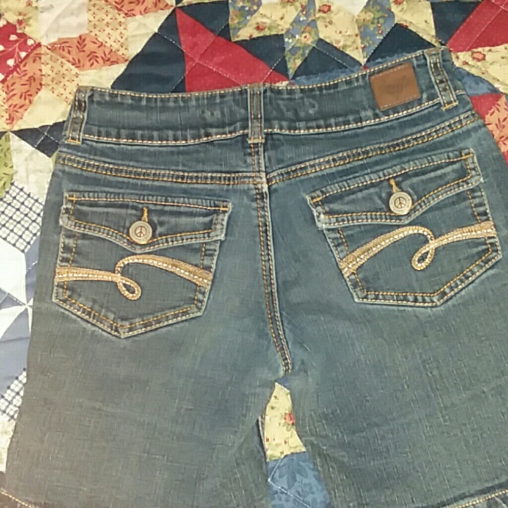 Shorts - Picture 2 of 2